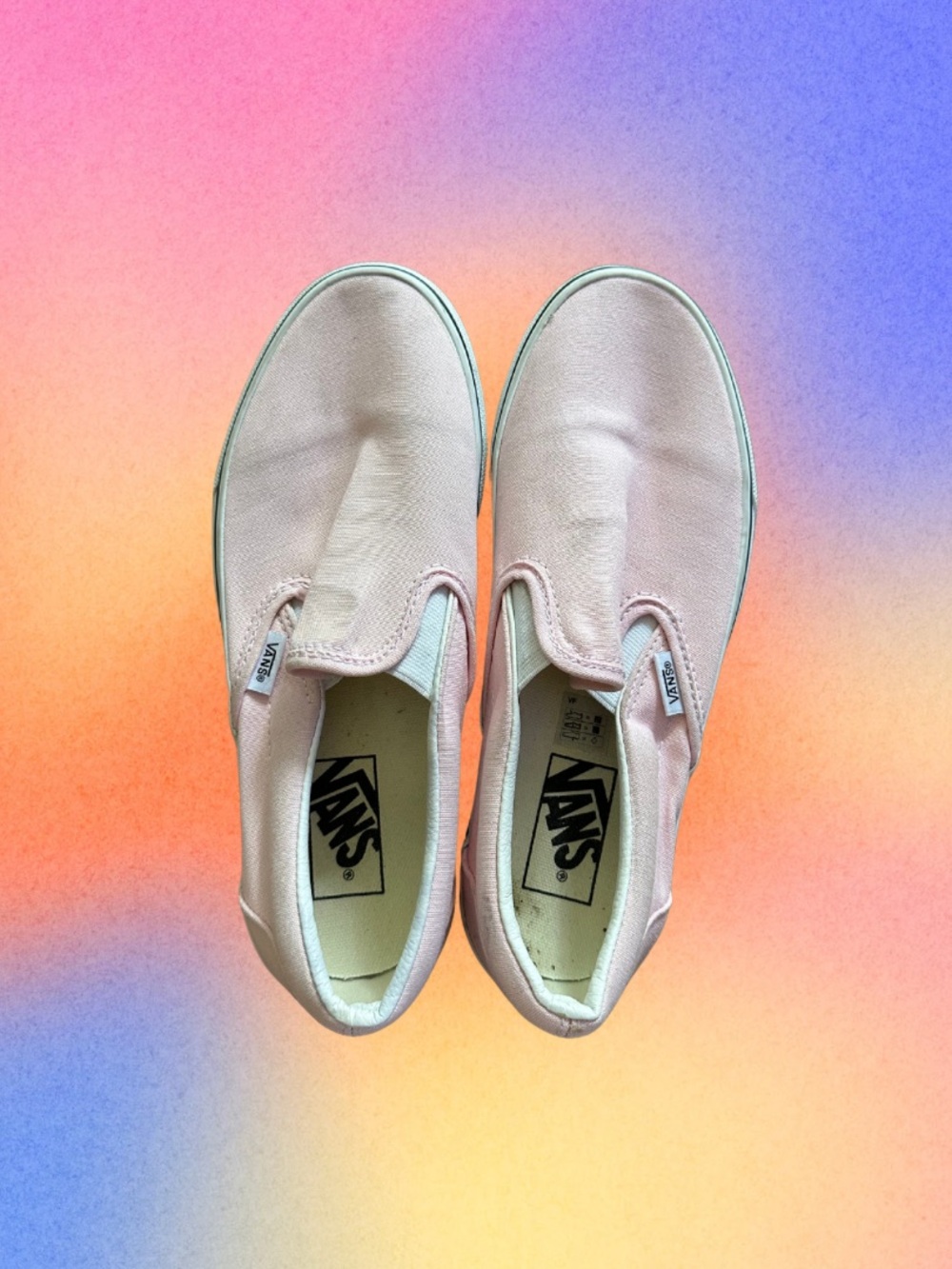 VANS - SLIP ONS IN PINK